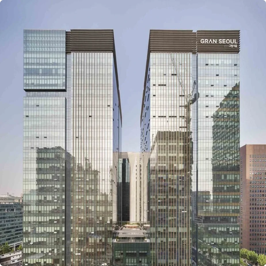 Tòa nhà văn phòng Gran Seoul với kiến trúc kính hai tòa tháp tại Hàn Quốc